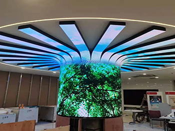 Why Creative Splicing and Infinite Imagination are Essential for Indoor LED Displays?