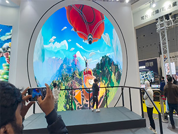 Creative semi-circular LED display, leading a new era of visualization